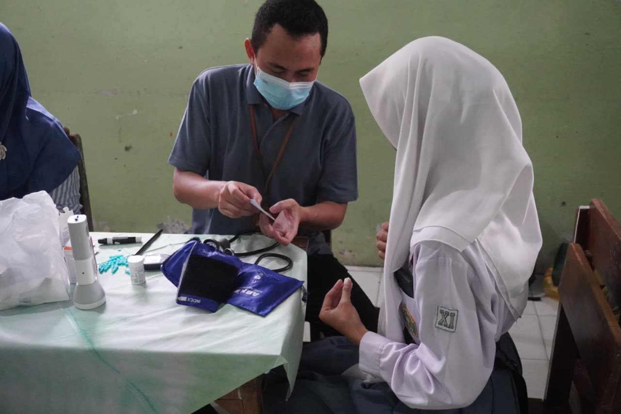 Gerakan Madrasah Sehat 2025: Puskesmas II Gombong Laksanakan Program Cek Kesehatan Gratis di MAN 4 Kebumen