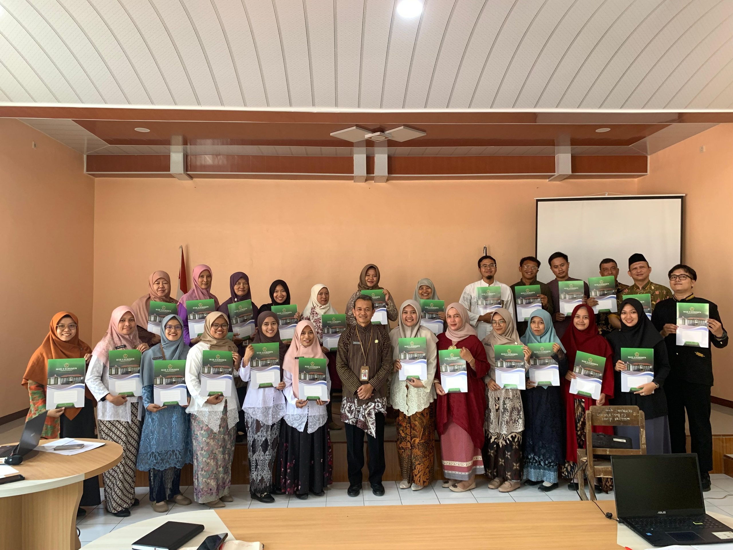 Refleksi Hardiknas 2026, Madrasah sebagai Rumah Kedua